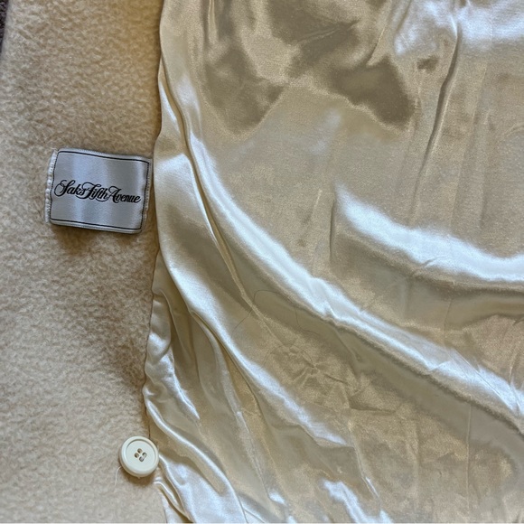 Vintage Saks Fifth Avenue Ivory Coat - Picture 12 of 15